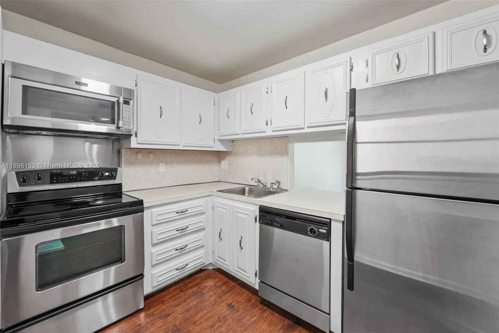 8901 N New River Canal Rd, #14W