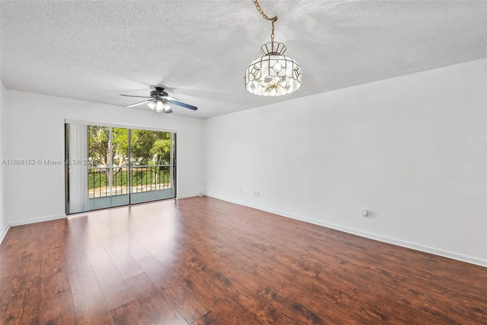 8901 N New River Canal Rd, #14W