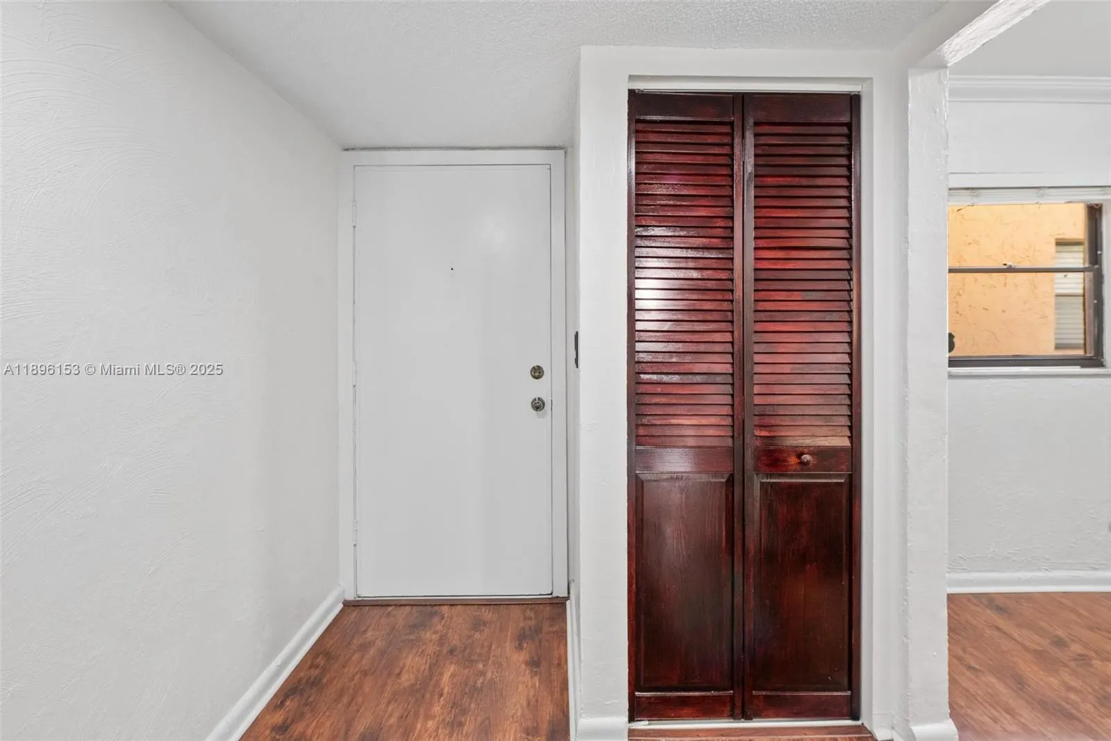8901 N New River Canal Rd, #14W