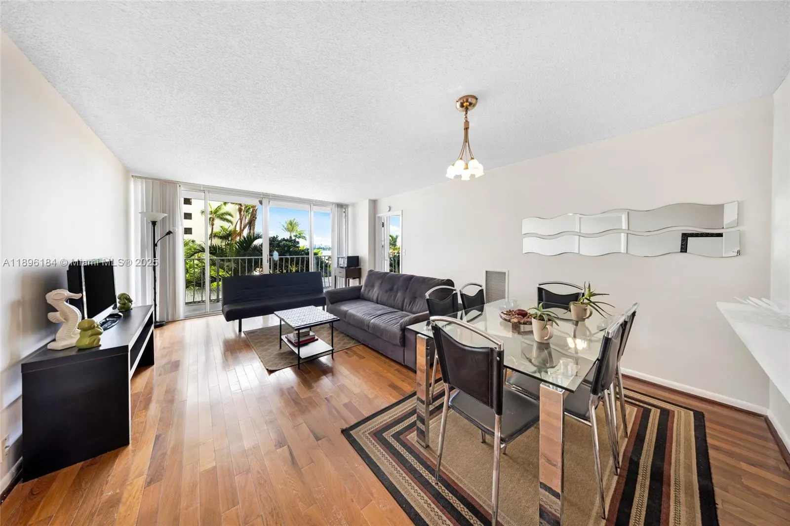 7601 E Treasure Dr, #510