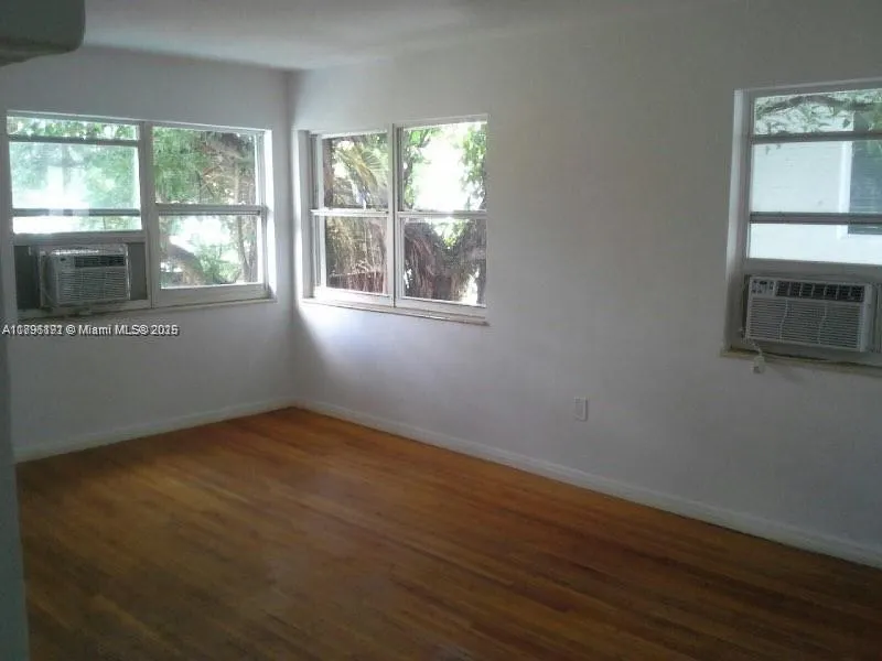 845/847/849 Michigan Ave