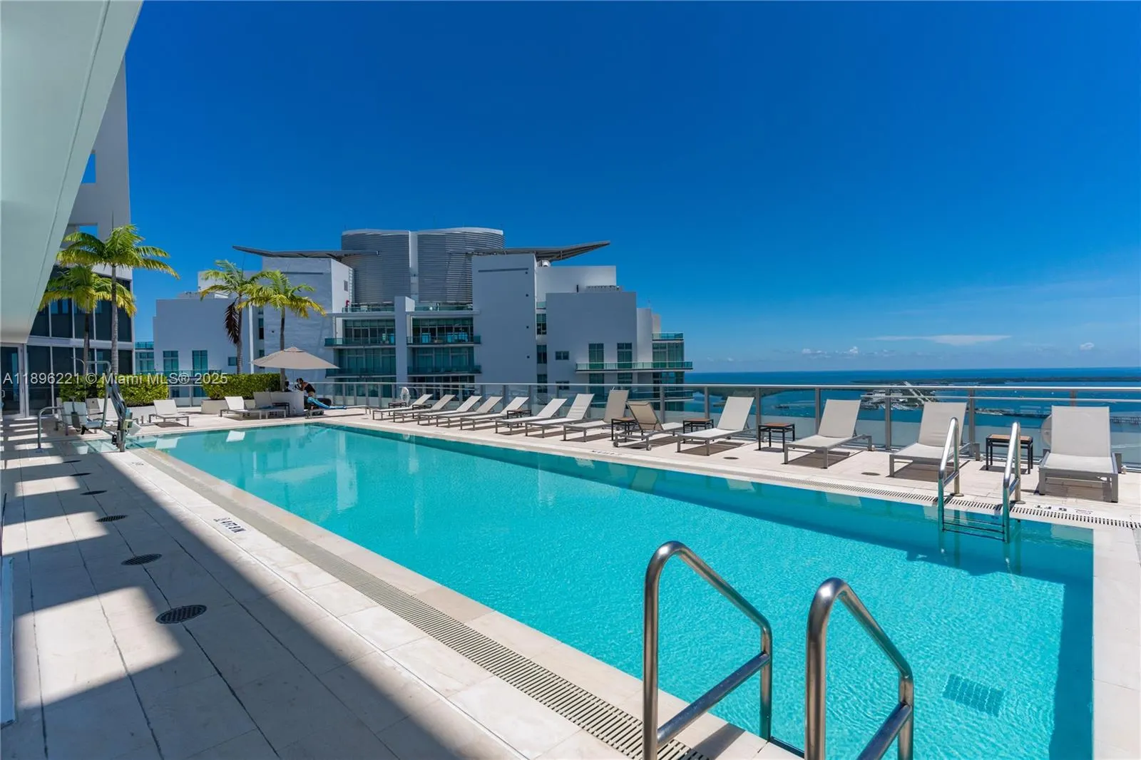 1300 Brickell Bay Dr, #808