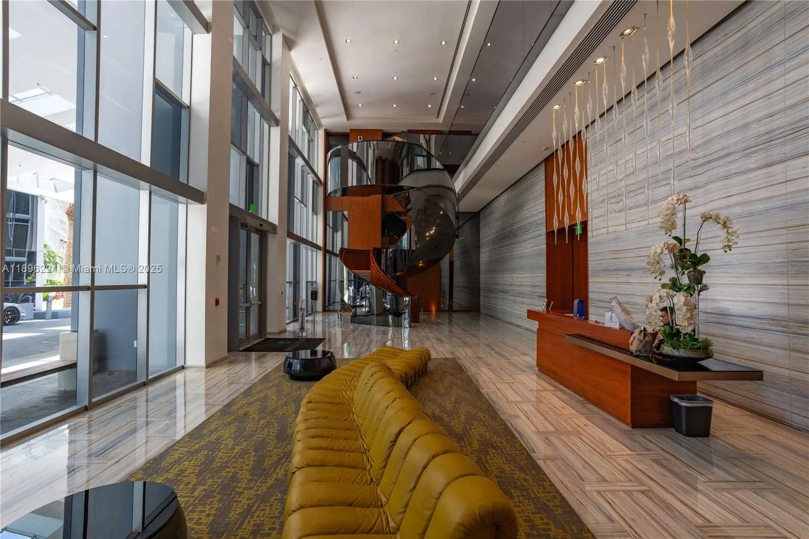 1300 Brickell Bay Dr, #808