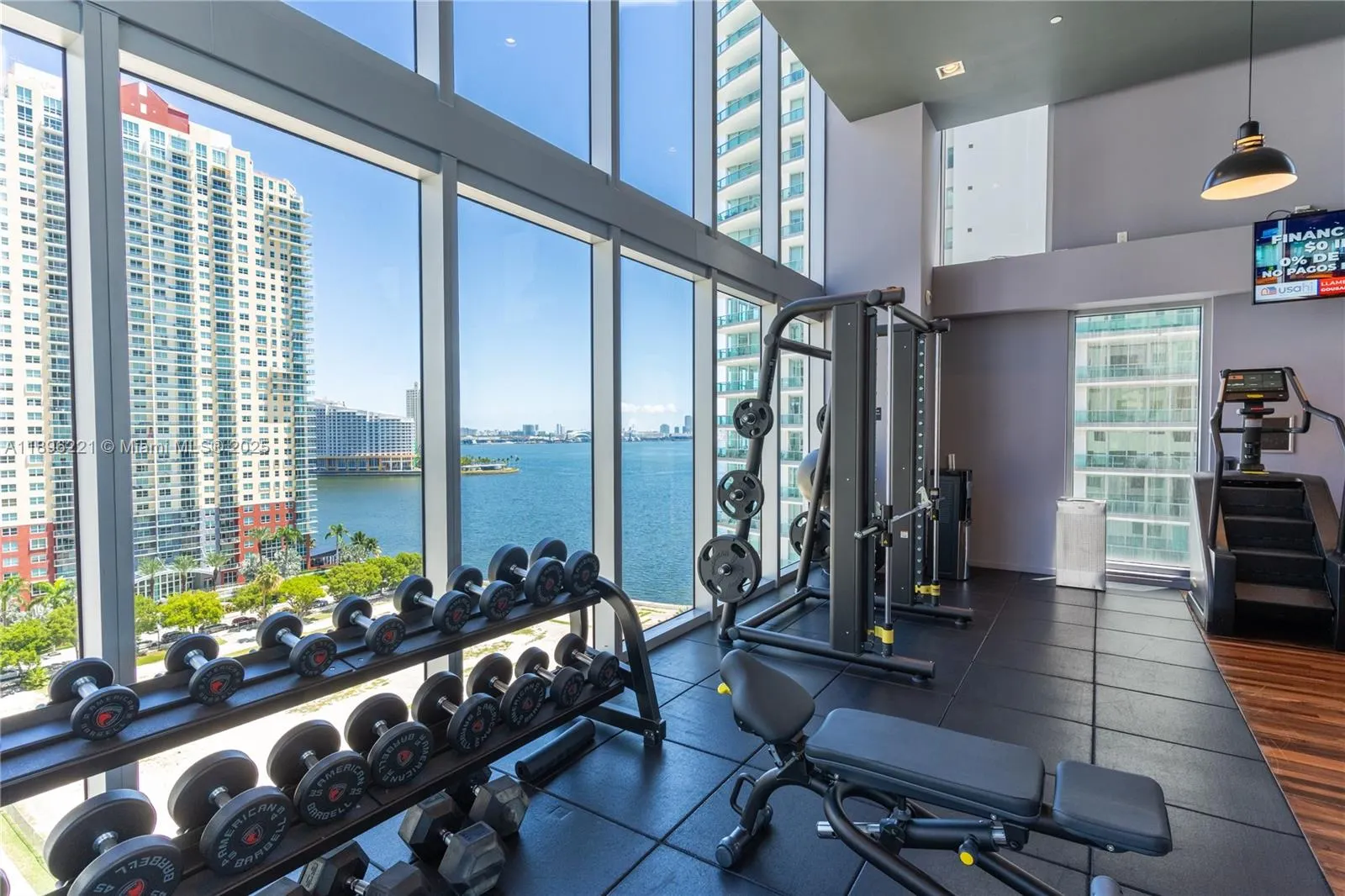 1300 Brickell Bay Dr, #808