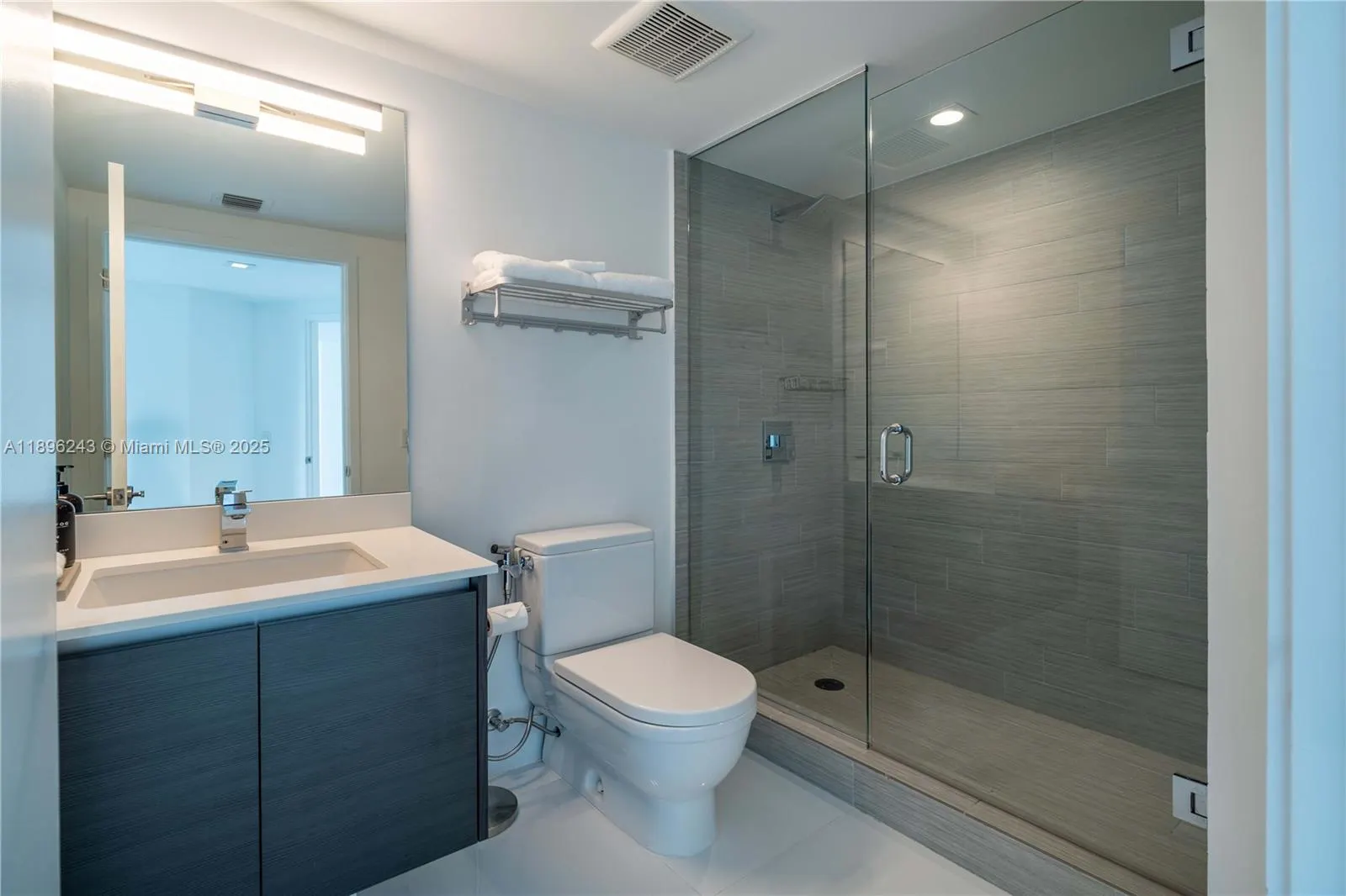 300 Sunny Isles Blvd, #4-1901