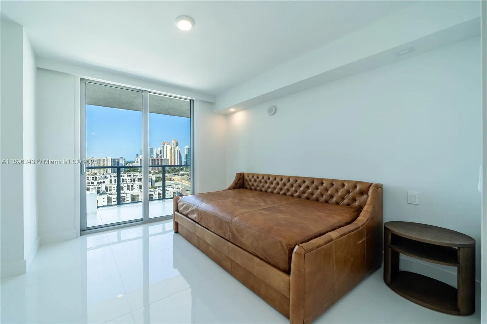 300 Sunny Isles Blvd, #4-1901