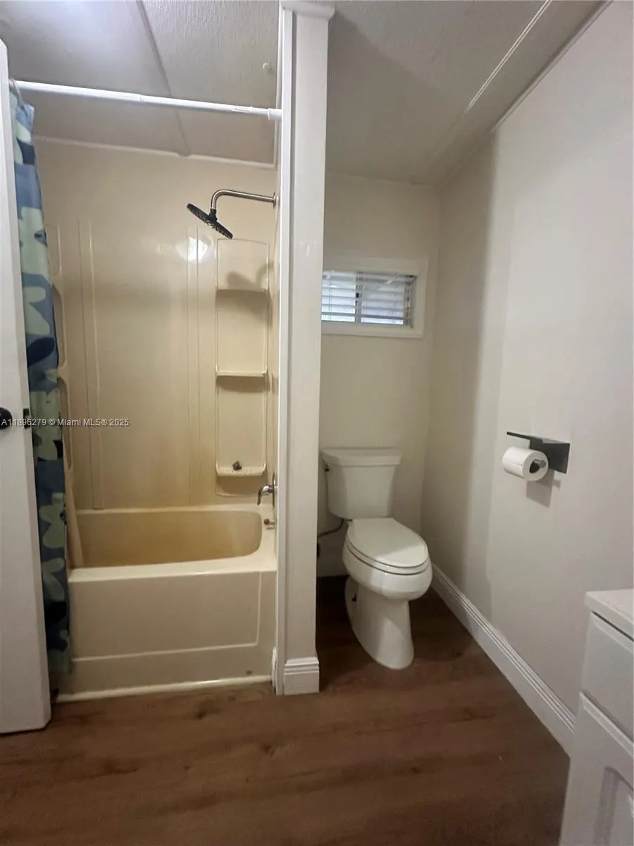 3082 Hibiscus Cir, #H
