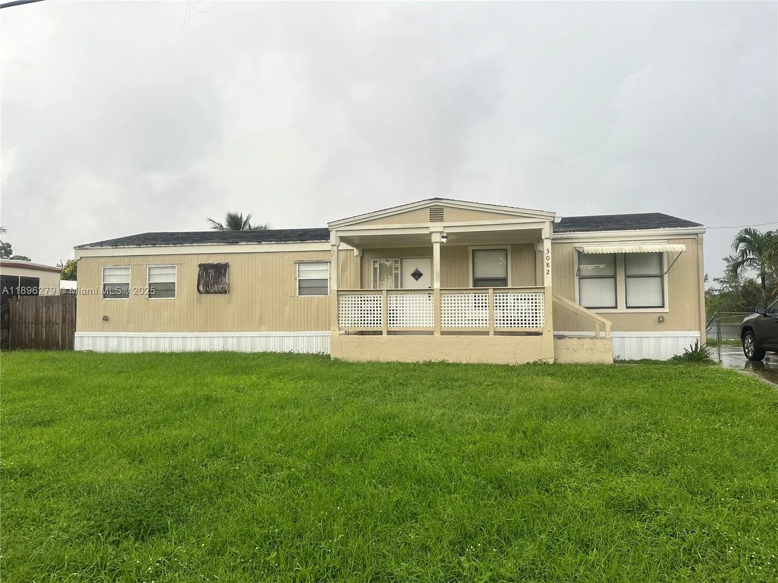 3082 Hibiscus Cir, #H