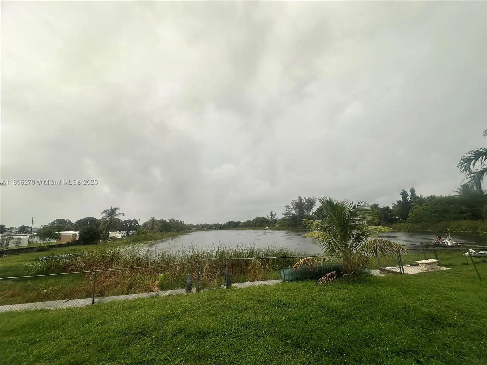 3082 Hibiscus Cir, #H