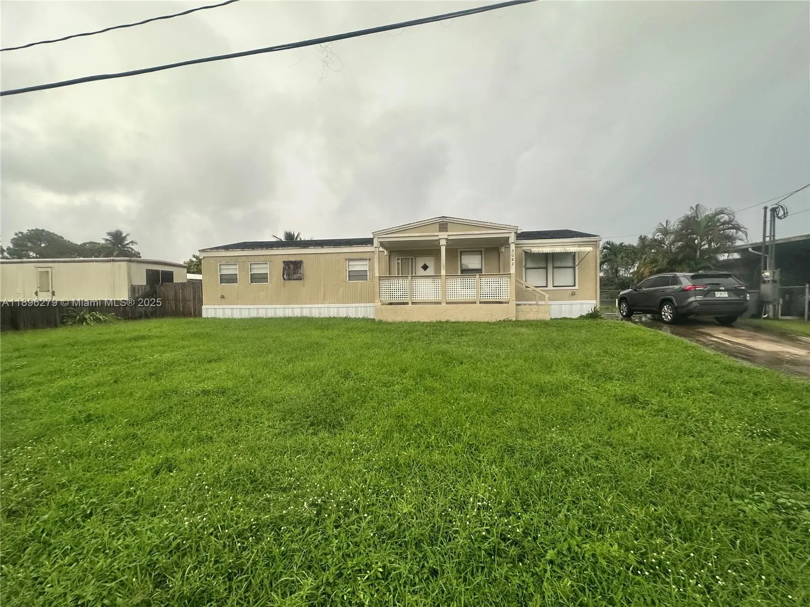 3082 Hibiscus Cir, #H