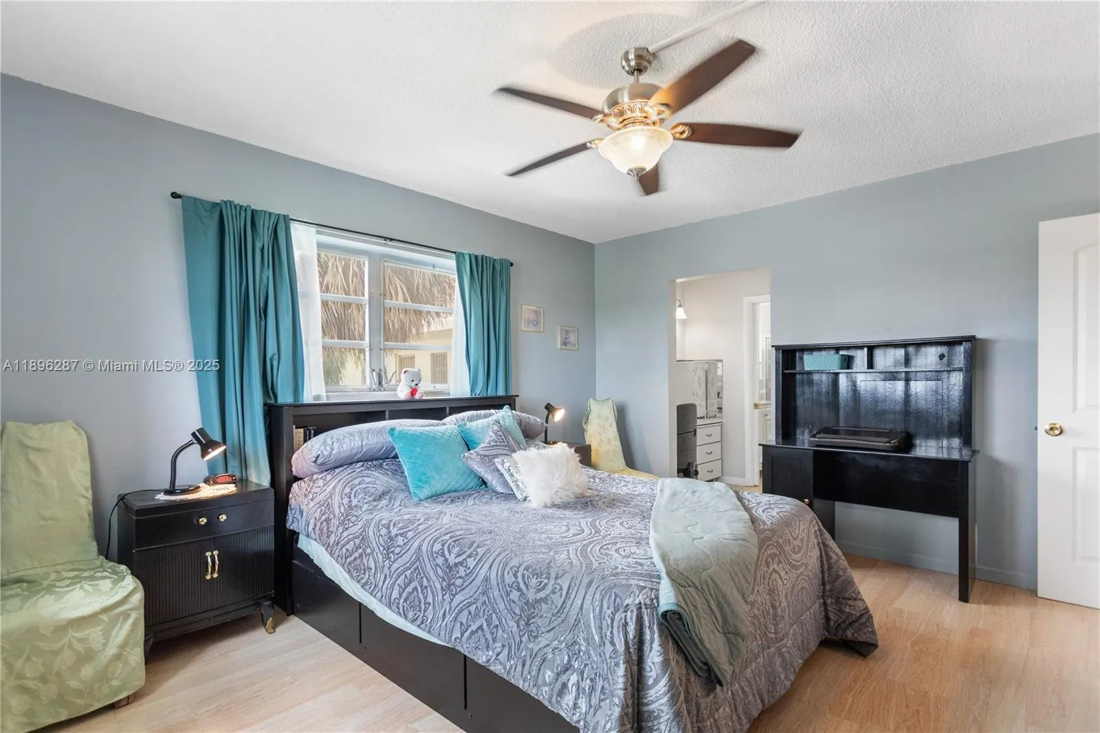 17001 NE 13th Ave, #214