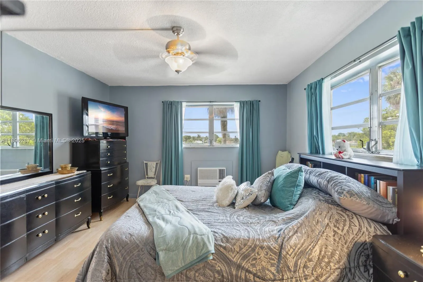 17001 NE 13th Ave, #214