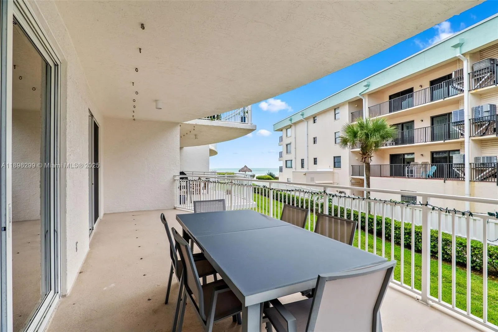 601 N Miramar, #107