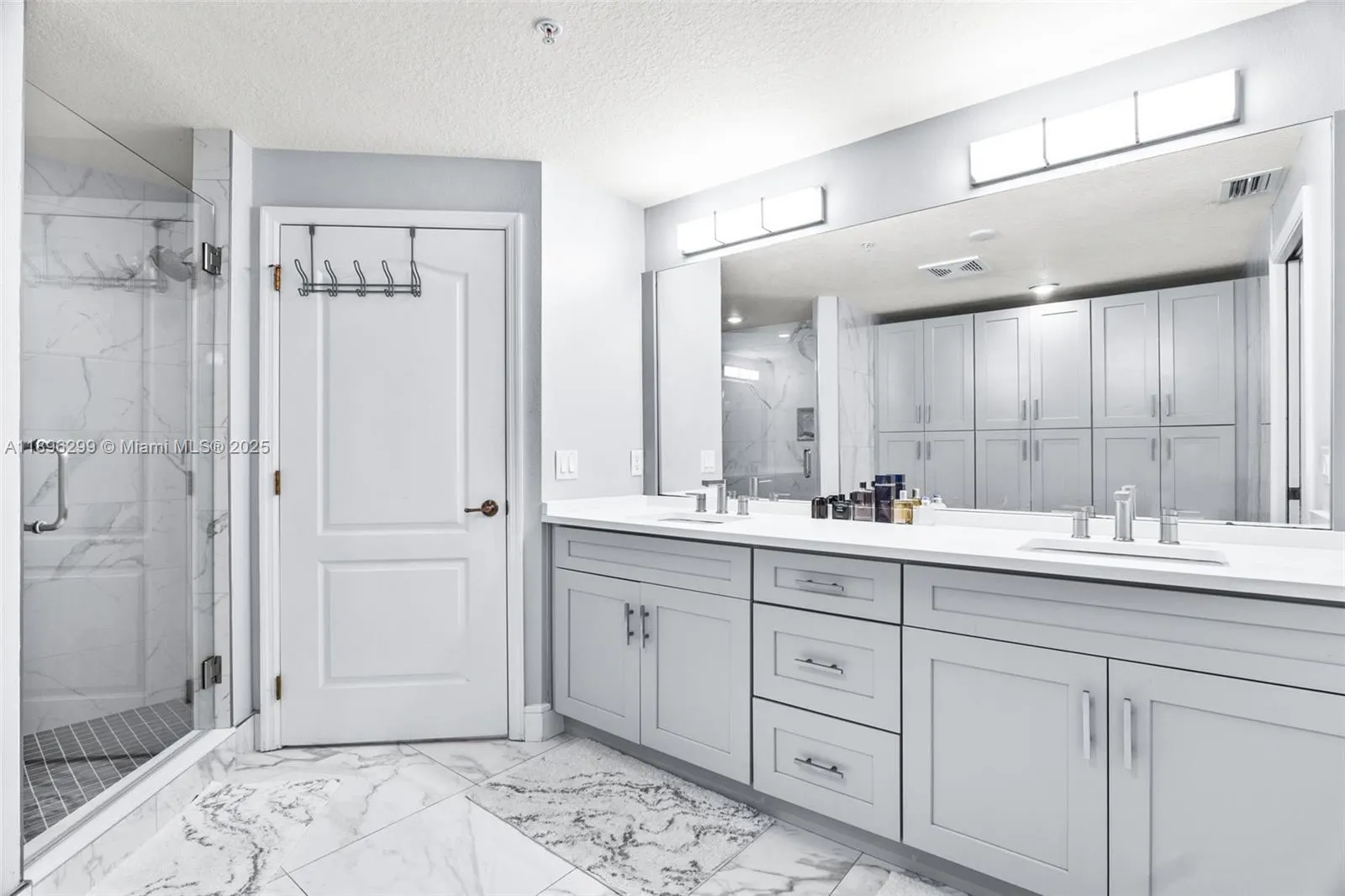 601 N Miramar, #107