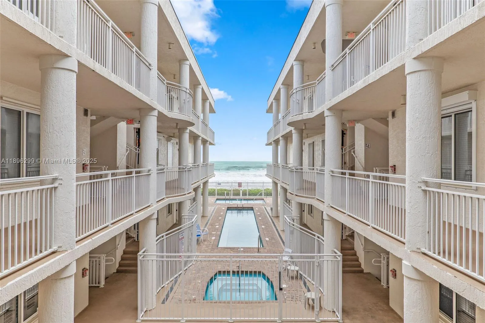601 N Miramar, #107