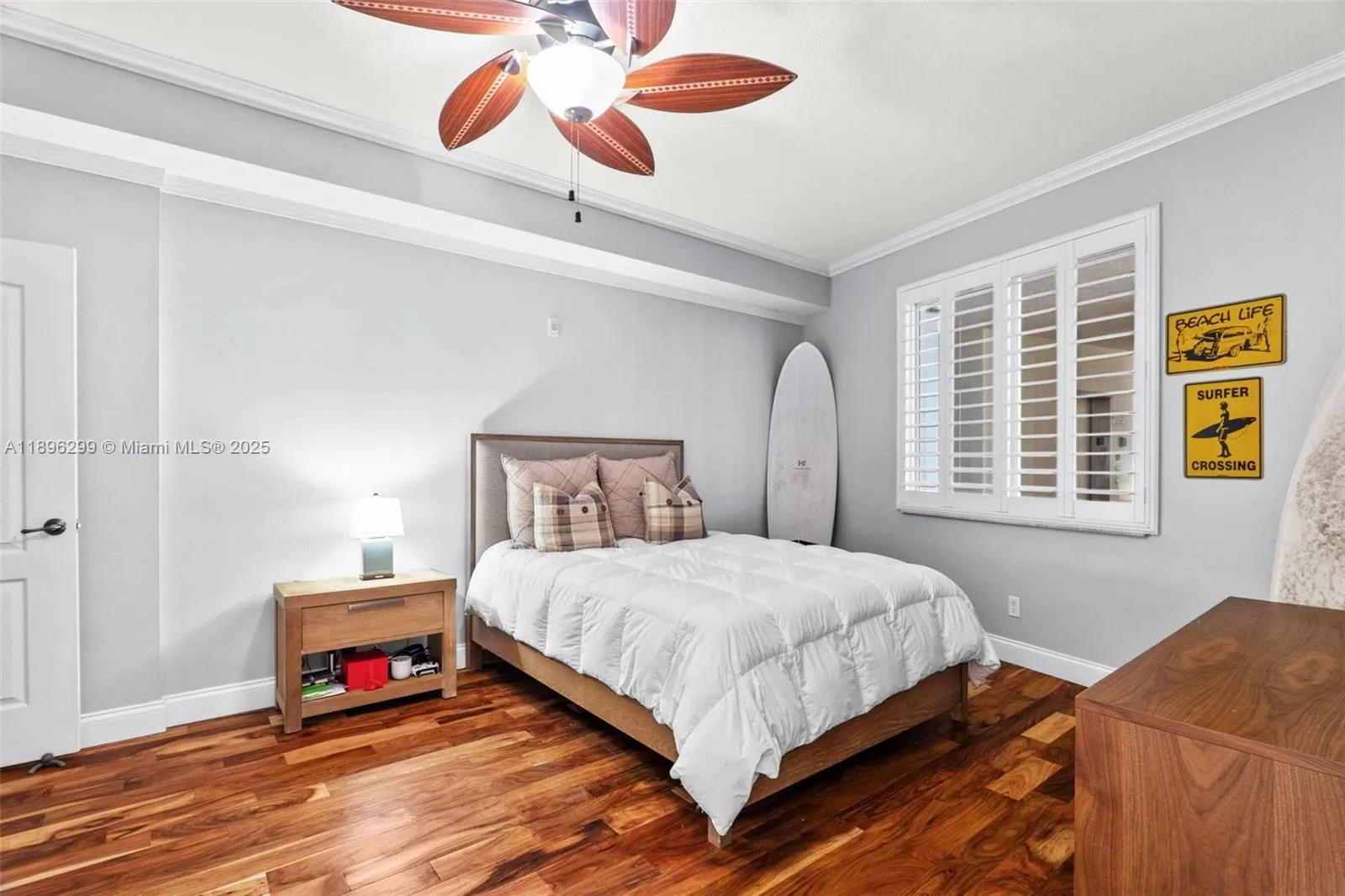 601 N Miramar, #107
