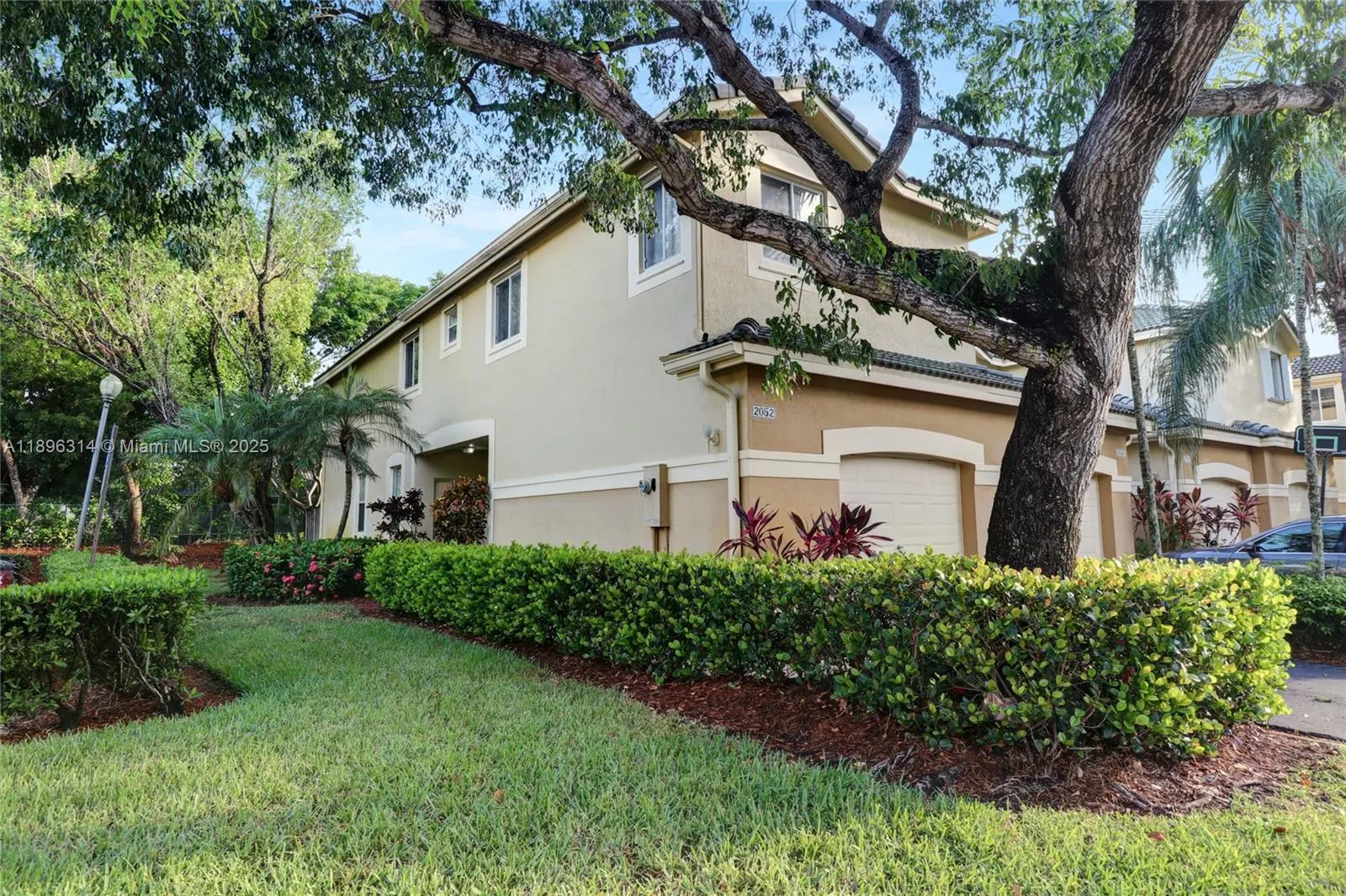 2052 Hacienda Ter