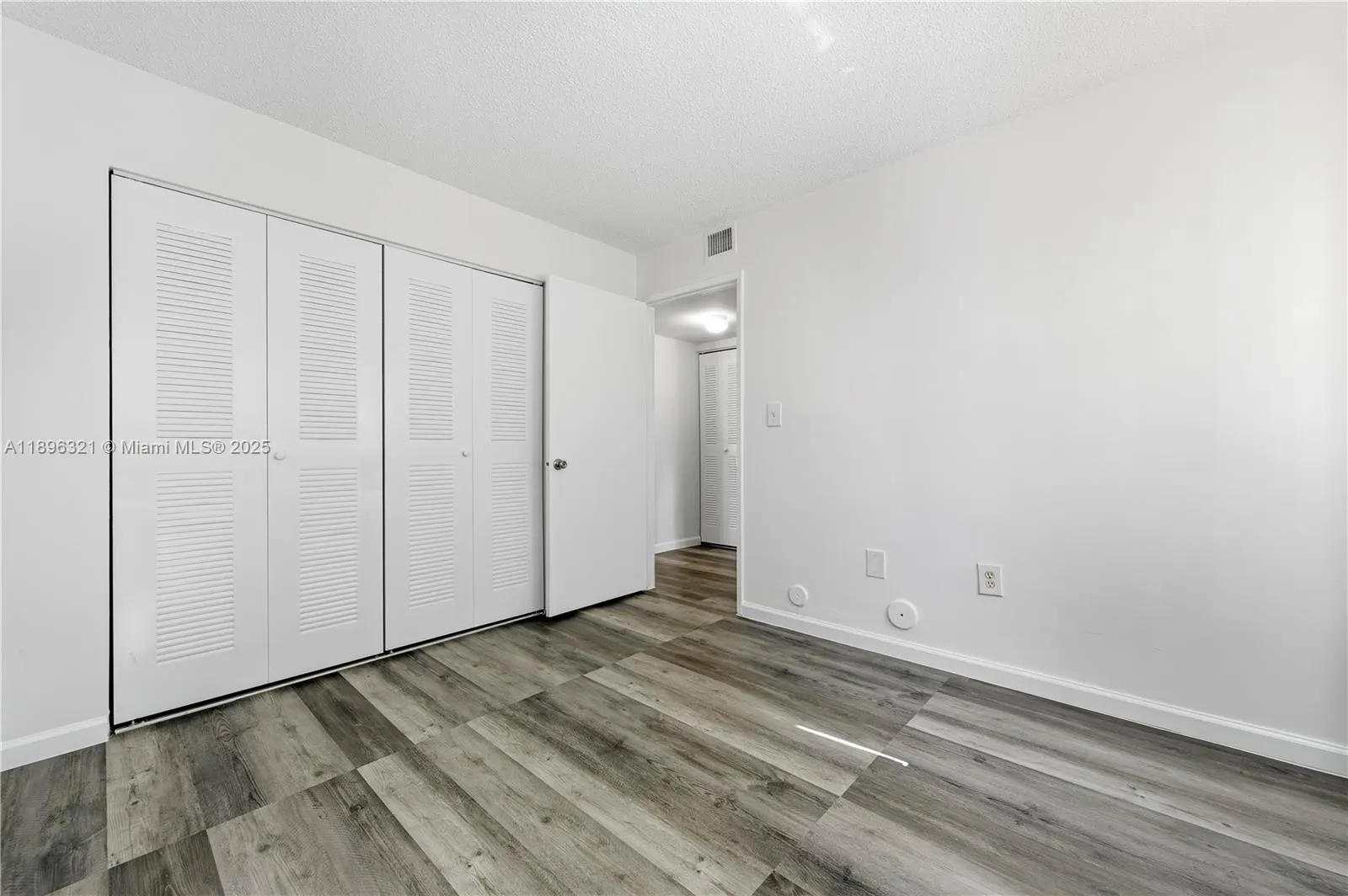 9877 Nob Hill Ct, #9877