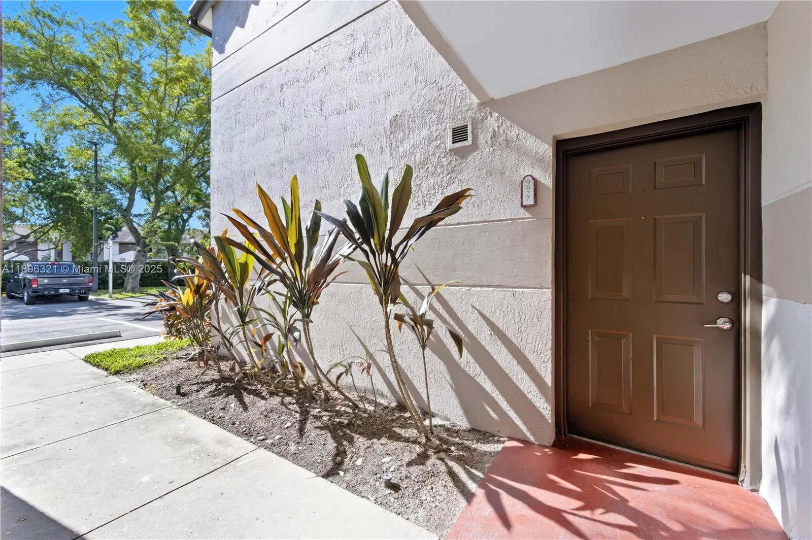 9877 Nob Hill Ct, #9877