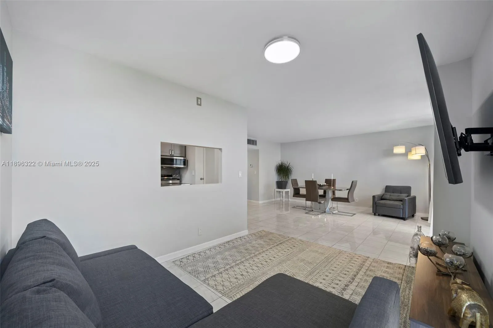 20379 W Country Club Dr, #731