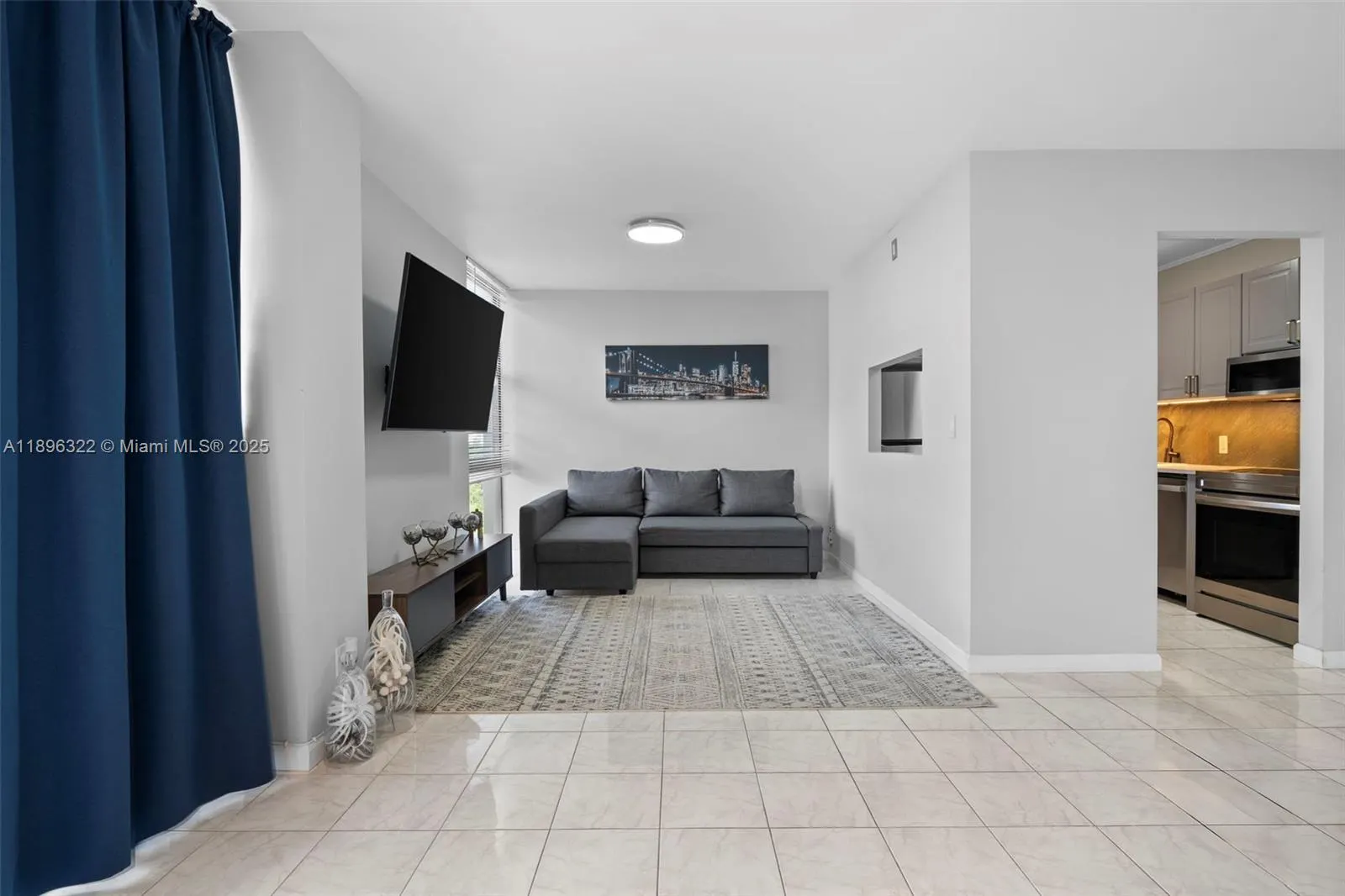 20379 W Country Club Dr, #731