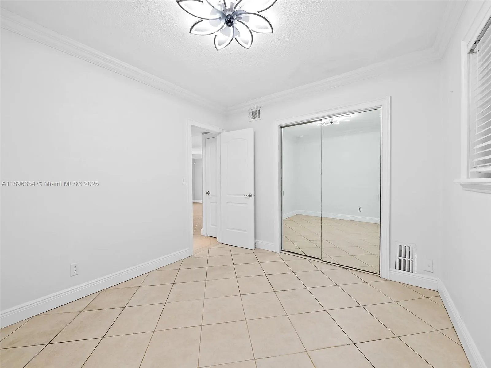 4812 NE 23RD AVE, #2