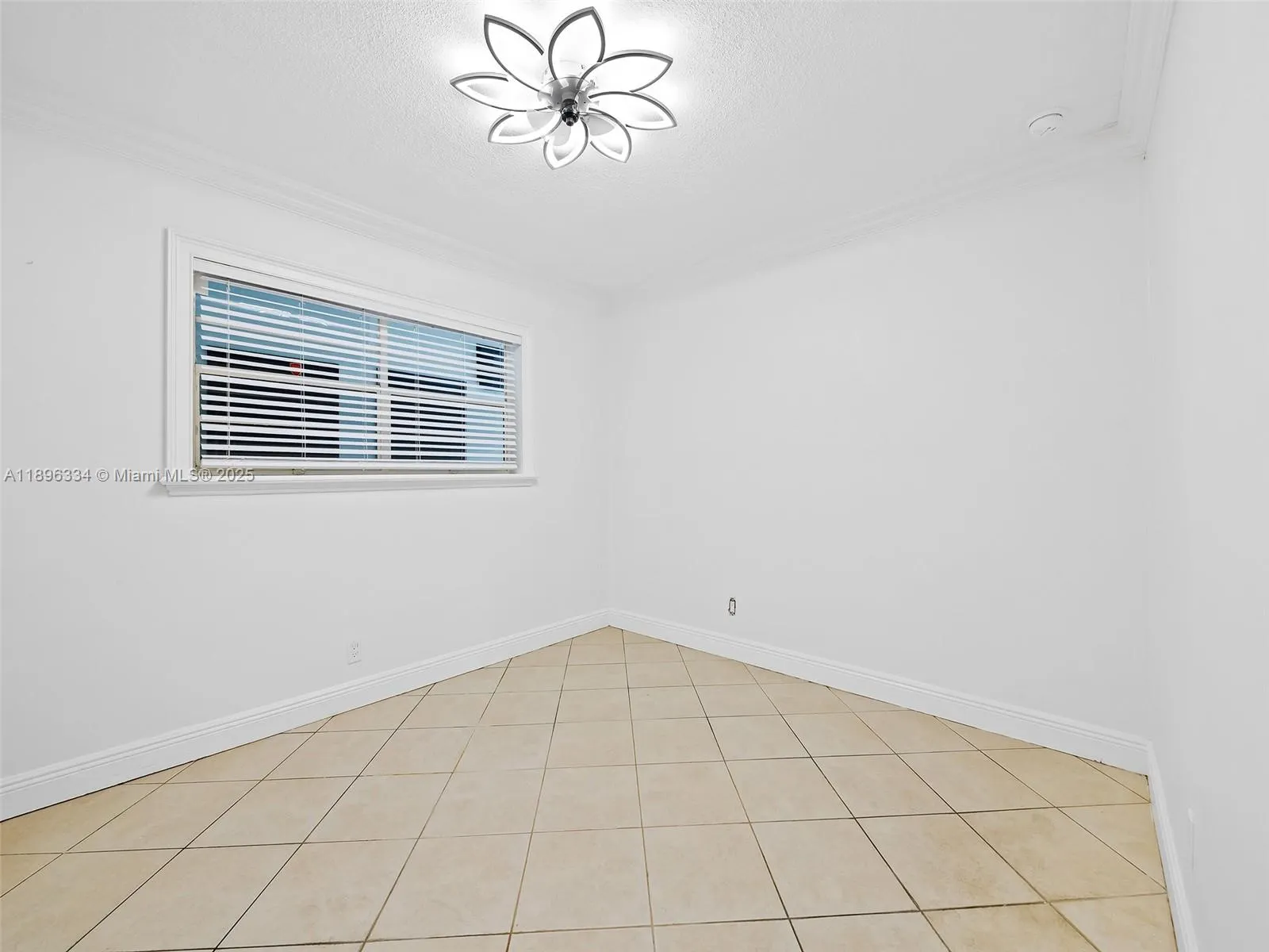 4812 NE 23RD AVE, #2