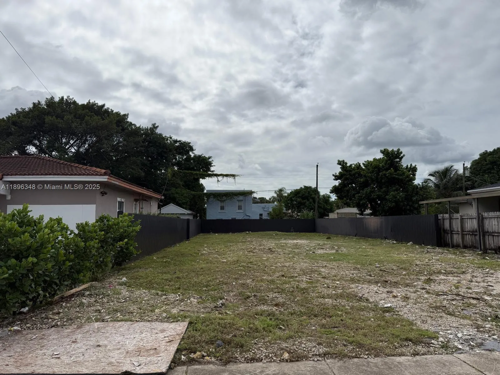 3056 SW 13