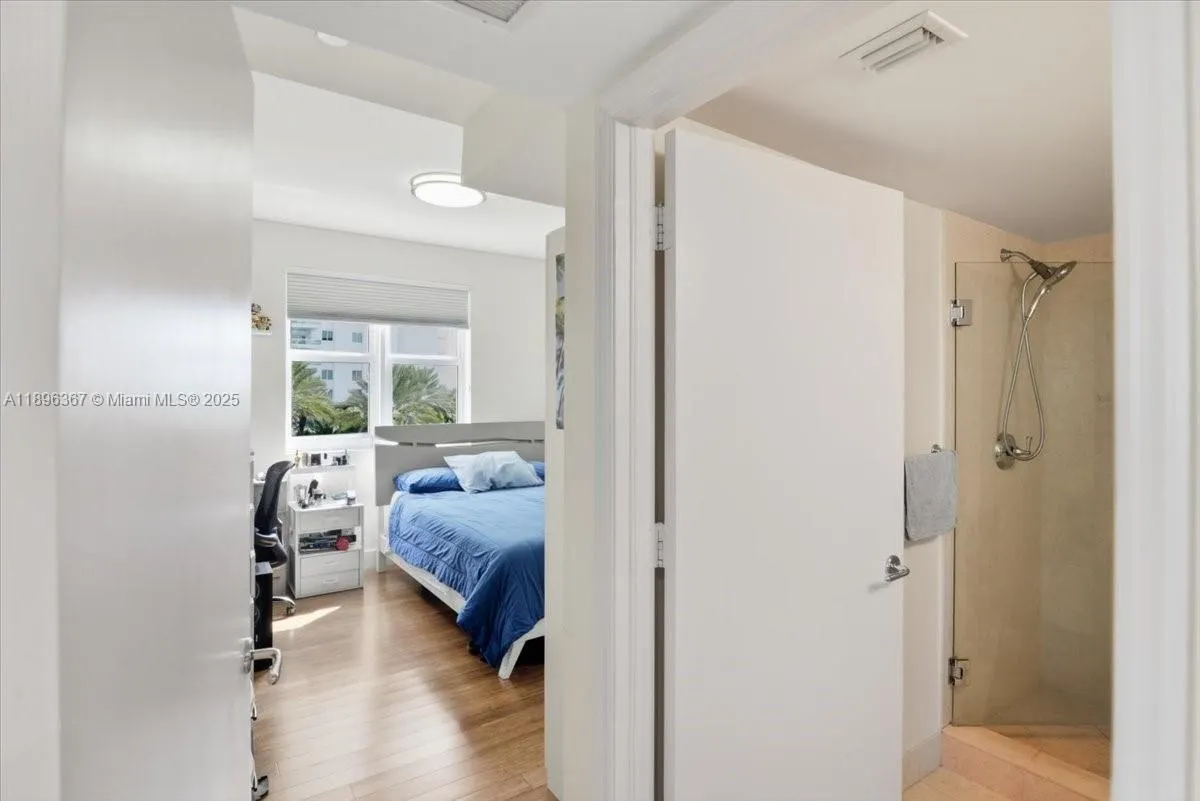 20000 E Country Club Dr, #516