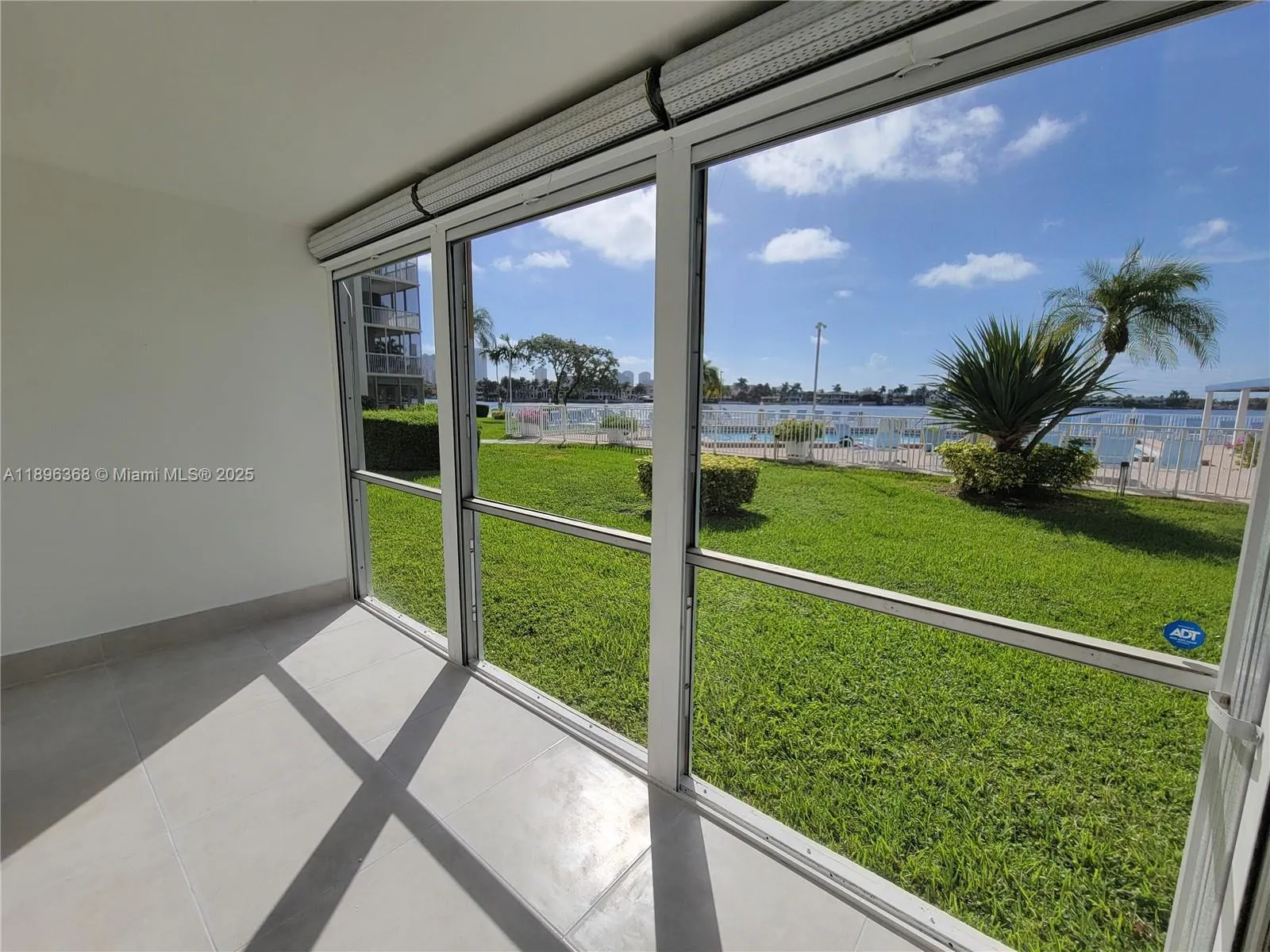 3010 Marcos Dr, #R110
