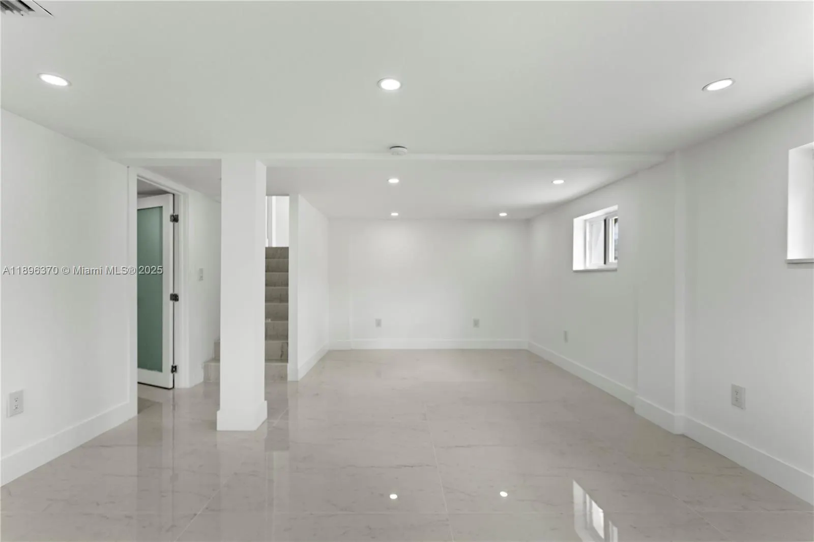 1140 NW 193rd St