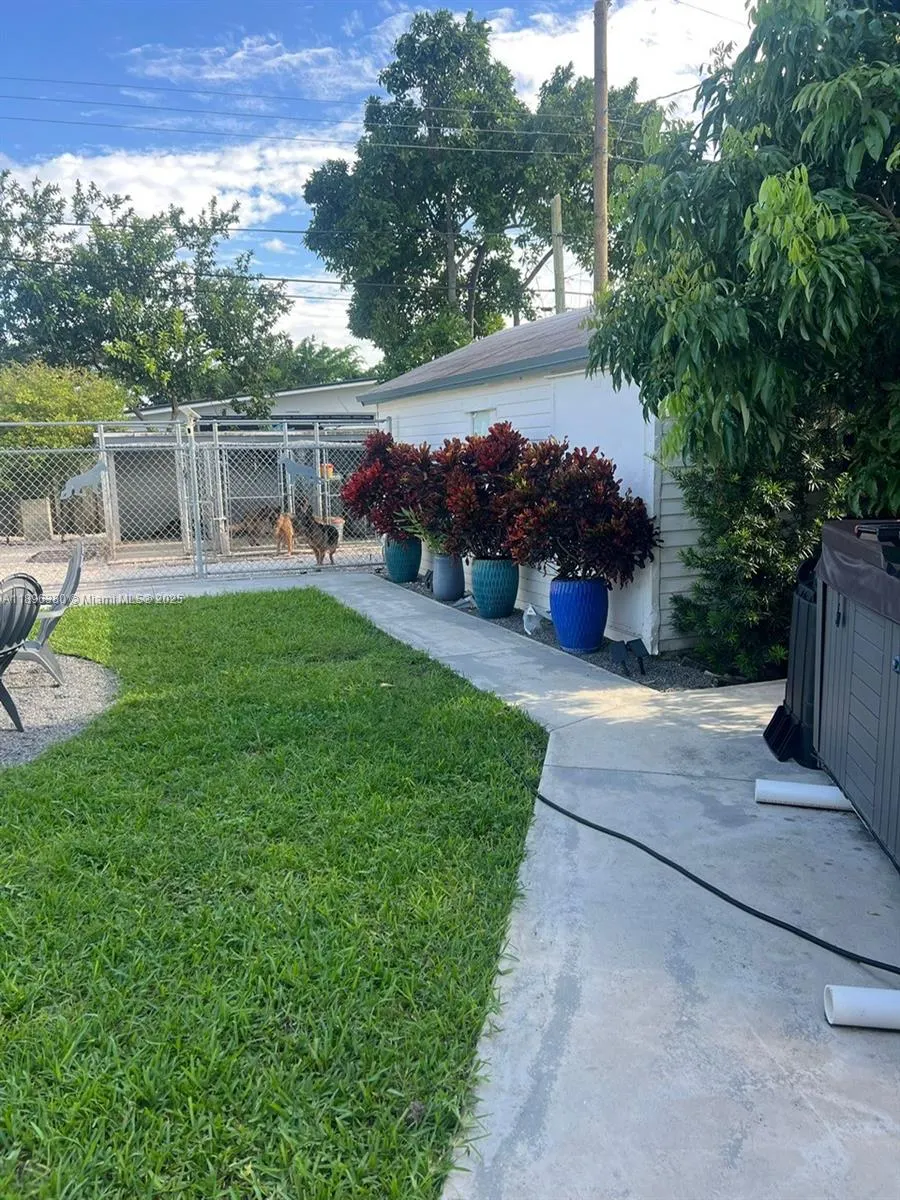 11460 SW 50th Ter