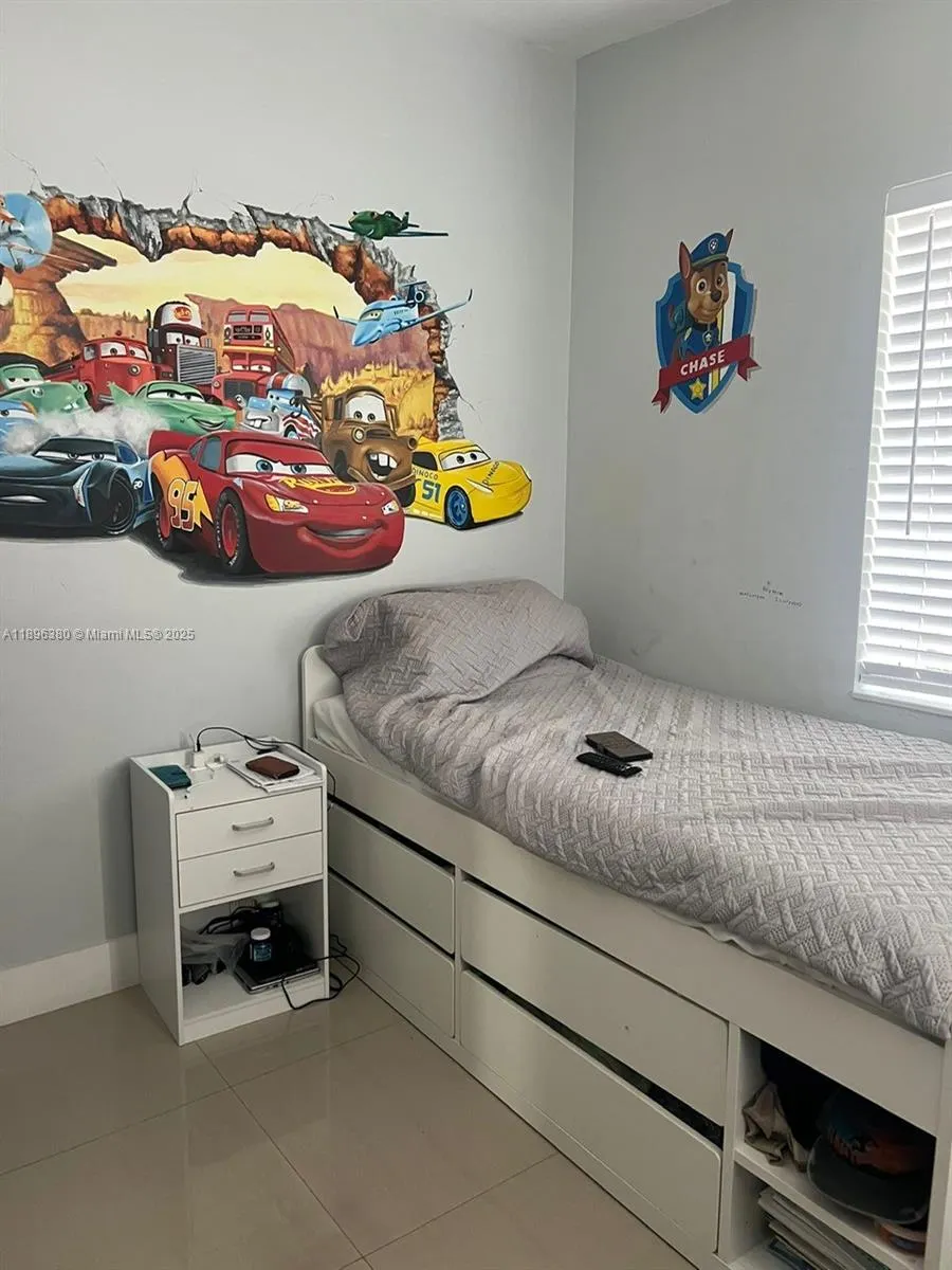 11460 SW 50th Ter