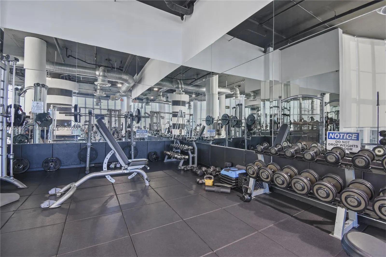 1800 N Bayshore Dr, #512