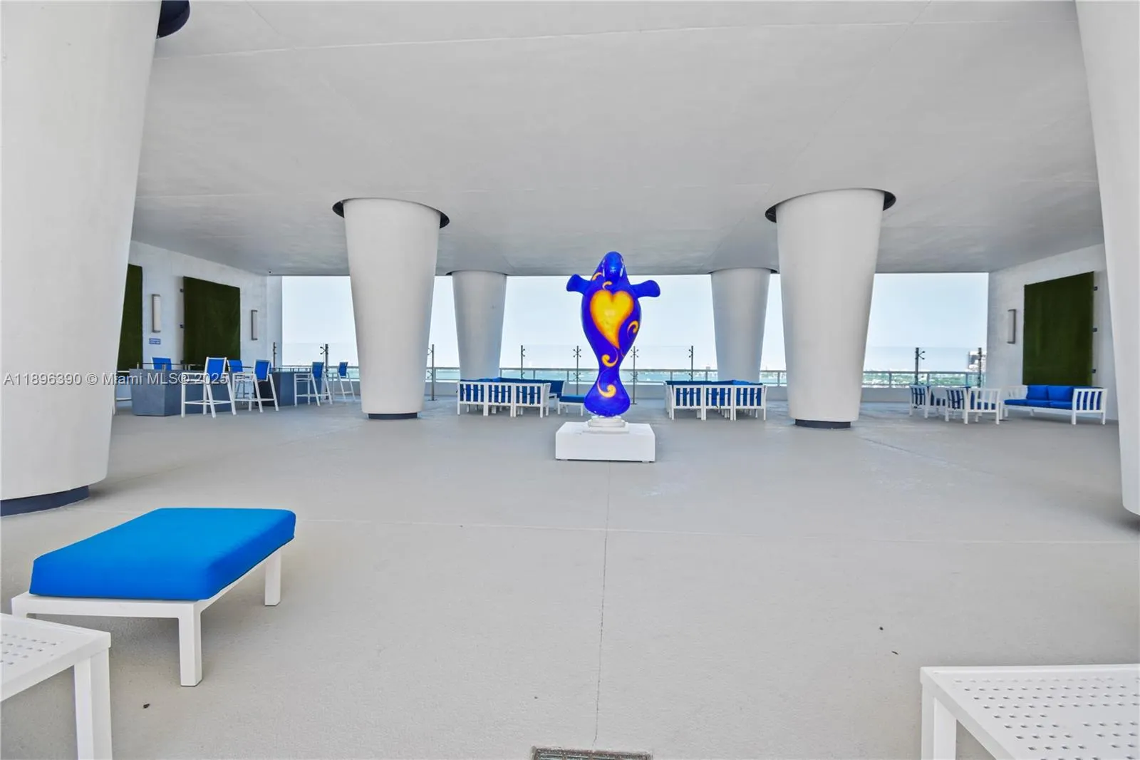 1800 N Bayshore Dr, #512