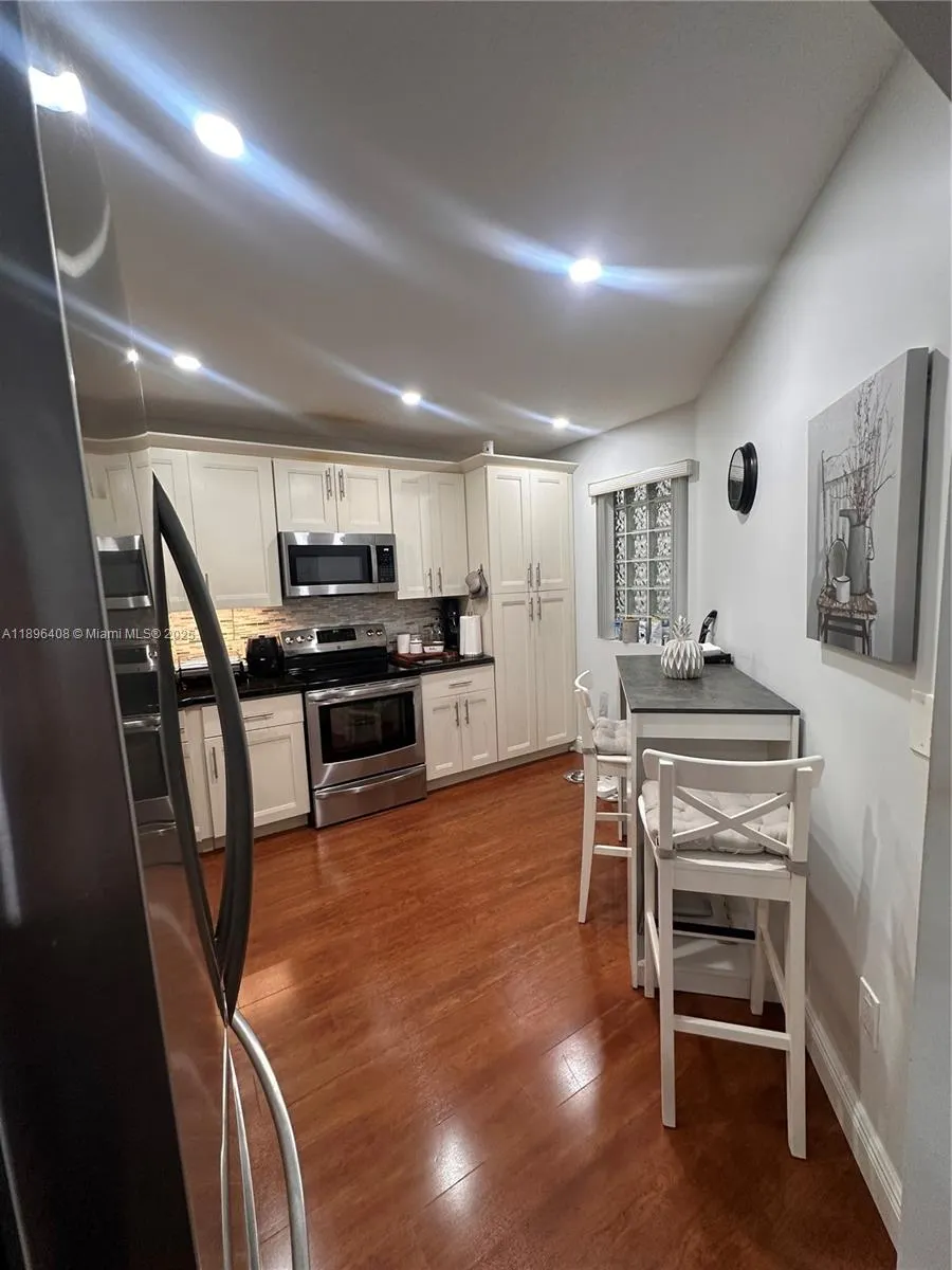 4400 NW 30th St, #224