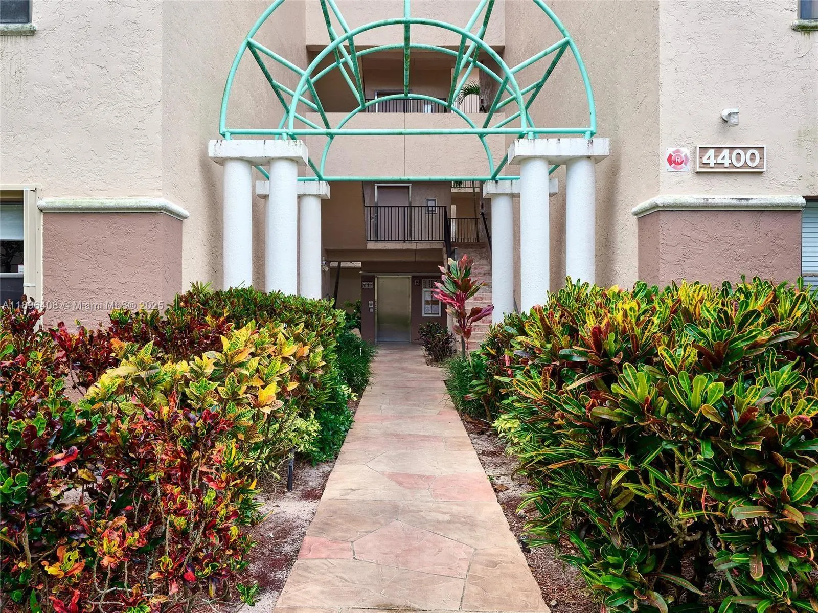 4400 NW 30th St, #224