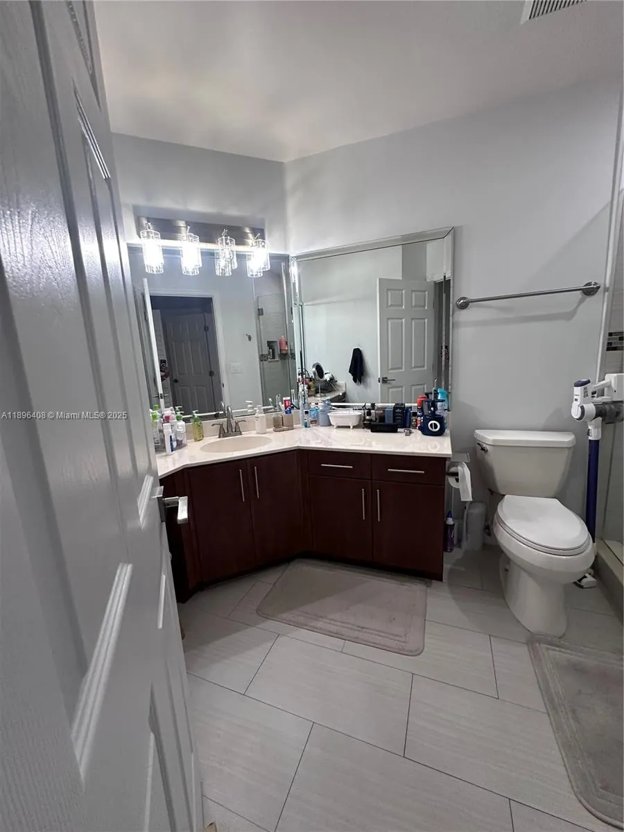 4400 NW 30th St, #224