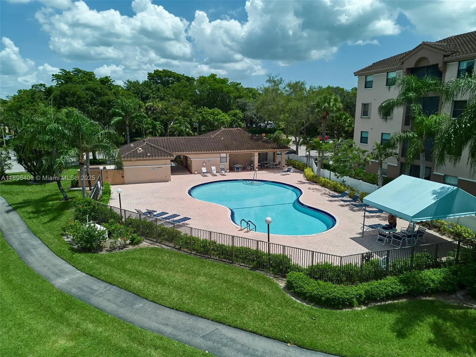 4400 NW 30th St, #224