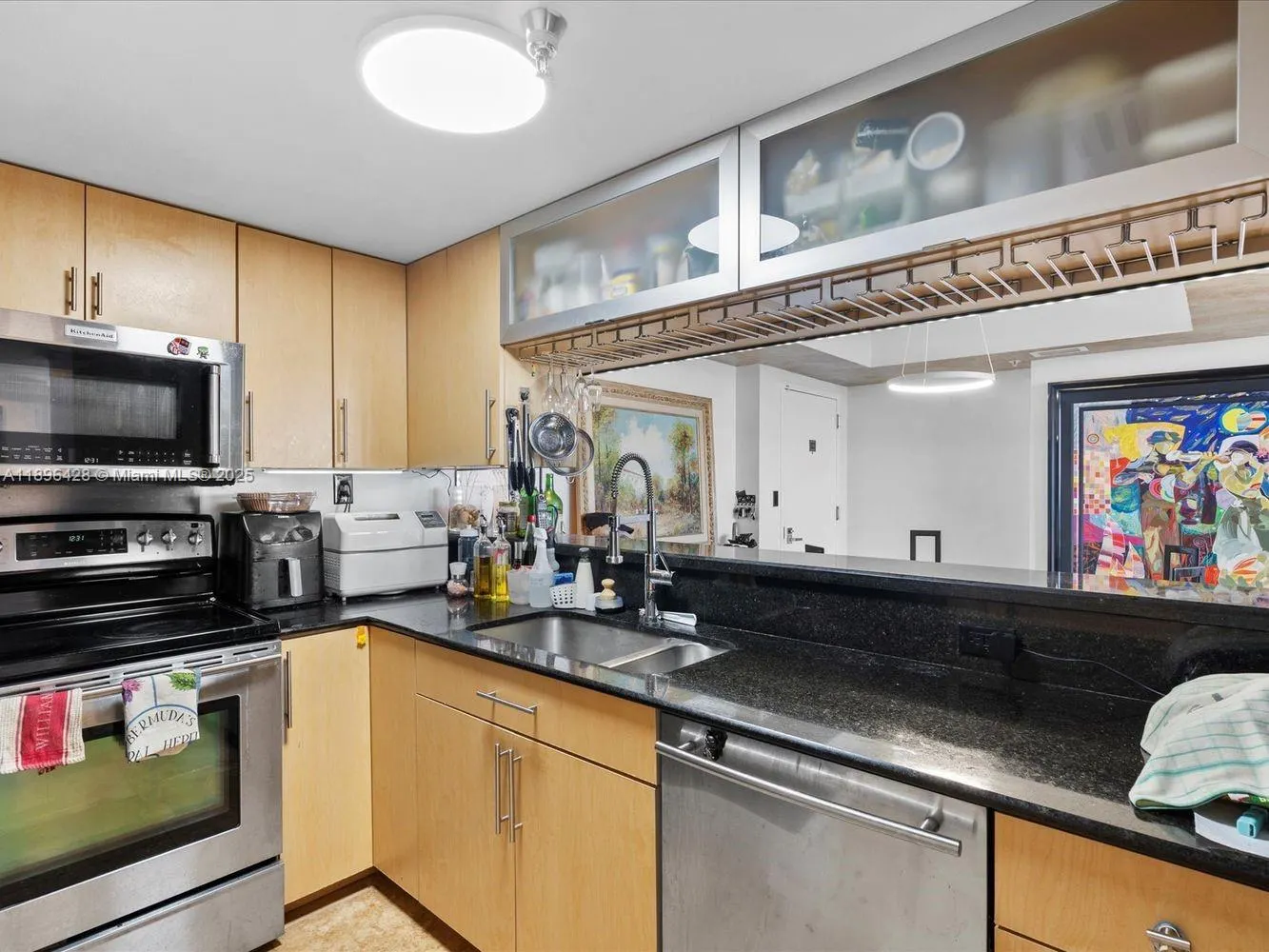 650 West Ave, #1208