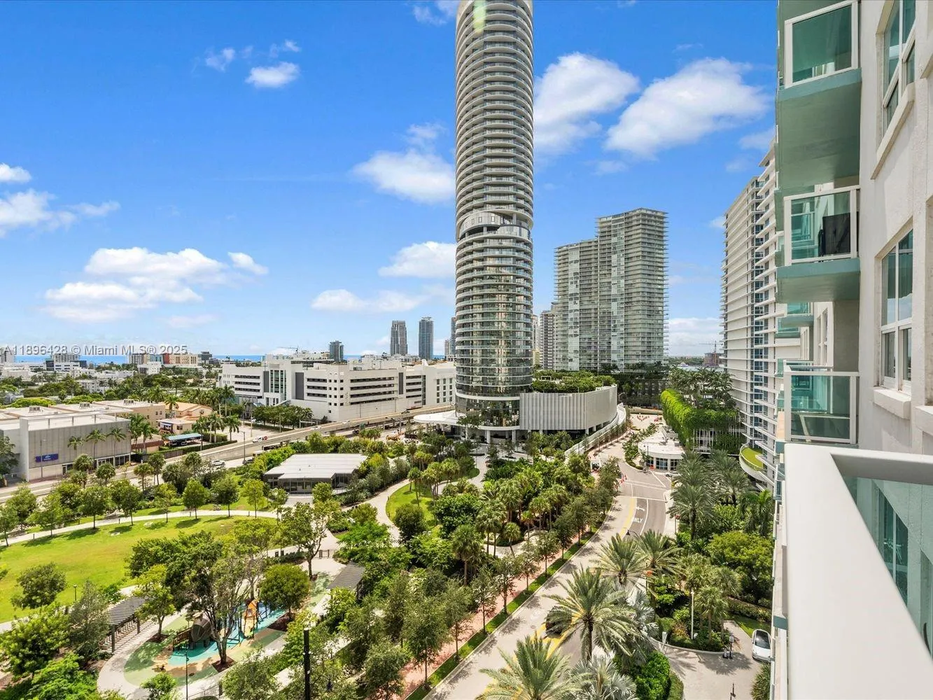 650 West Ave, #1208