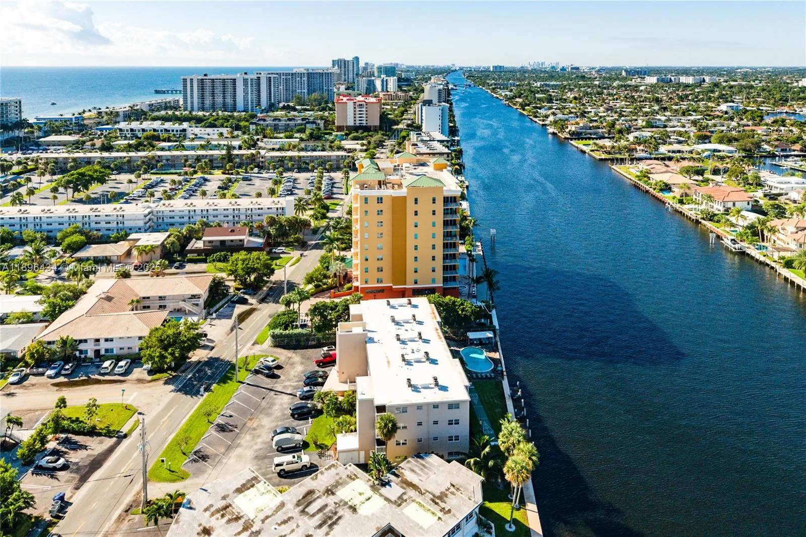 901 N Riverside Dr, #3D