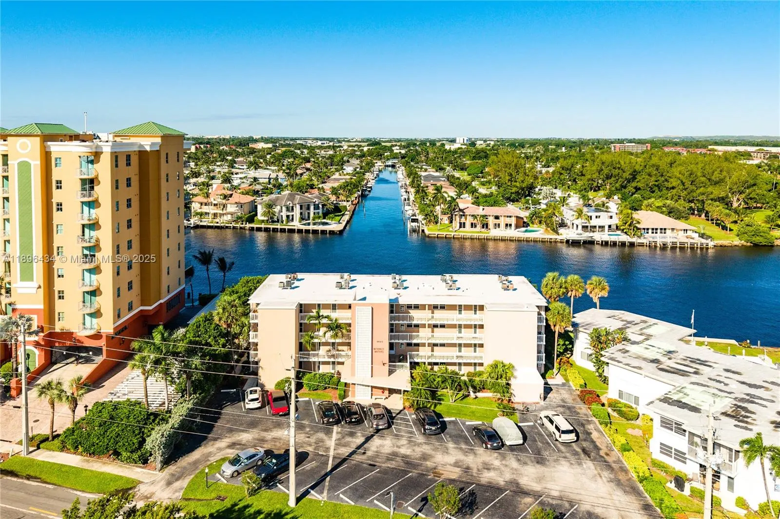 901 N Riverside Dr, #3D