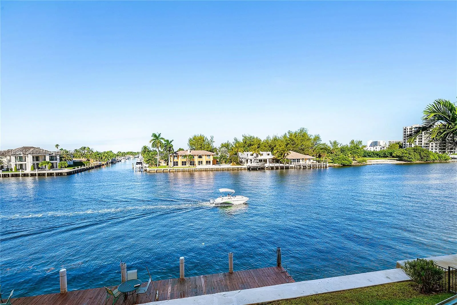 901 N Riverside Dr, #3D