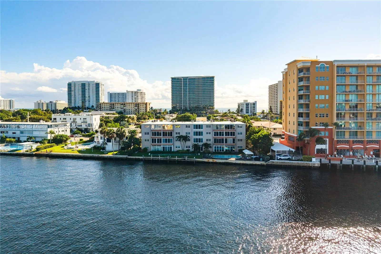 901 N Riverside Dr, #3D