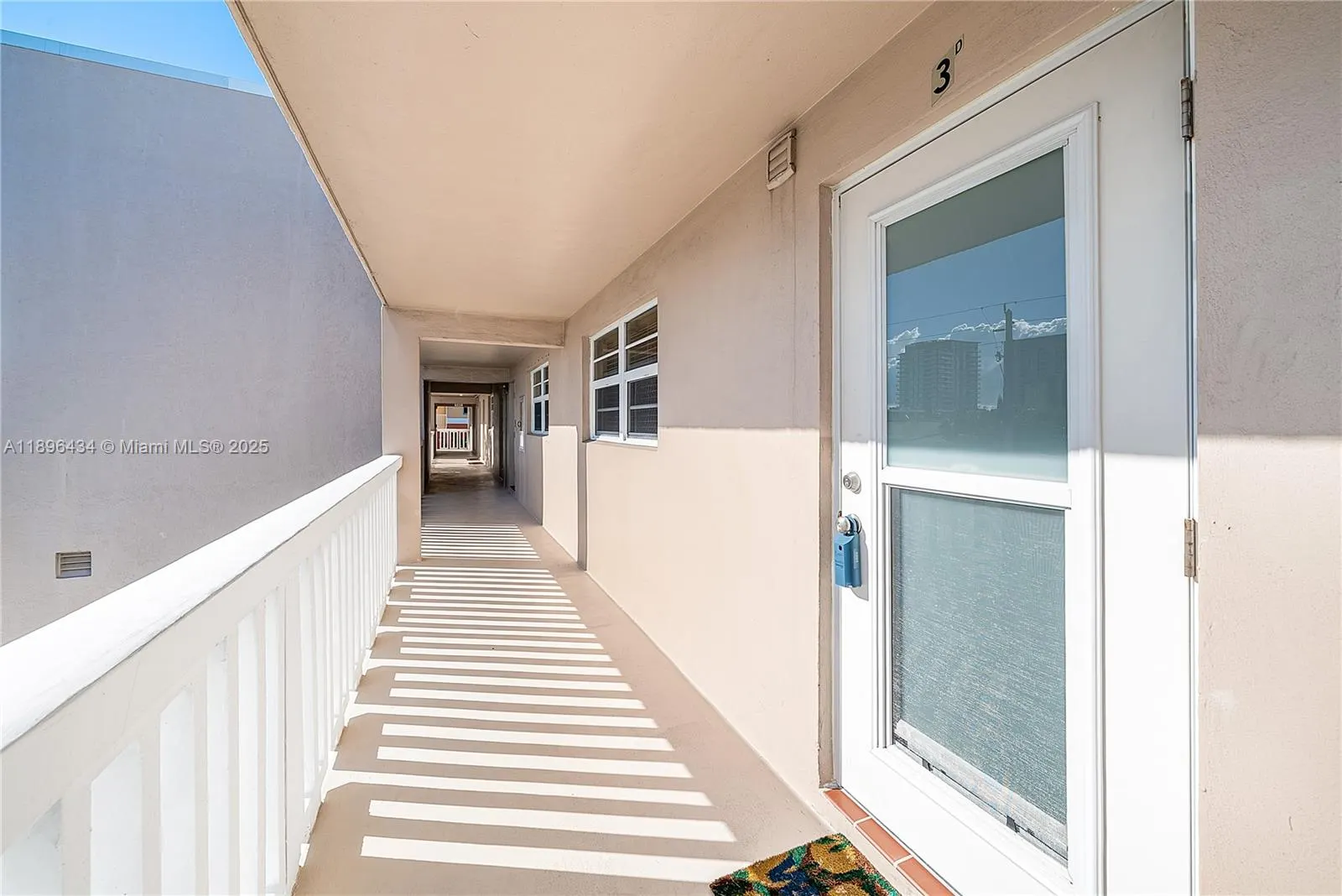 901 N Riverside Dr, #3D