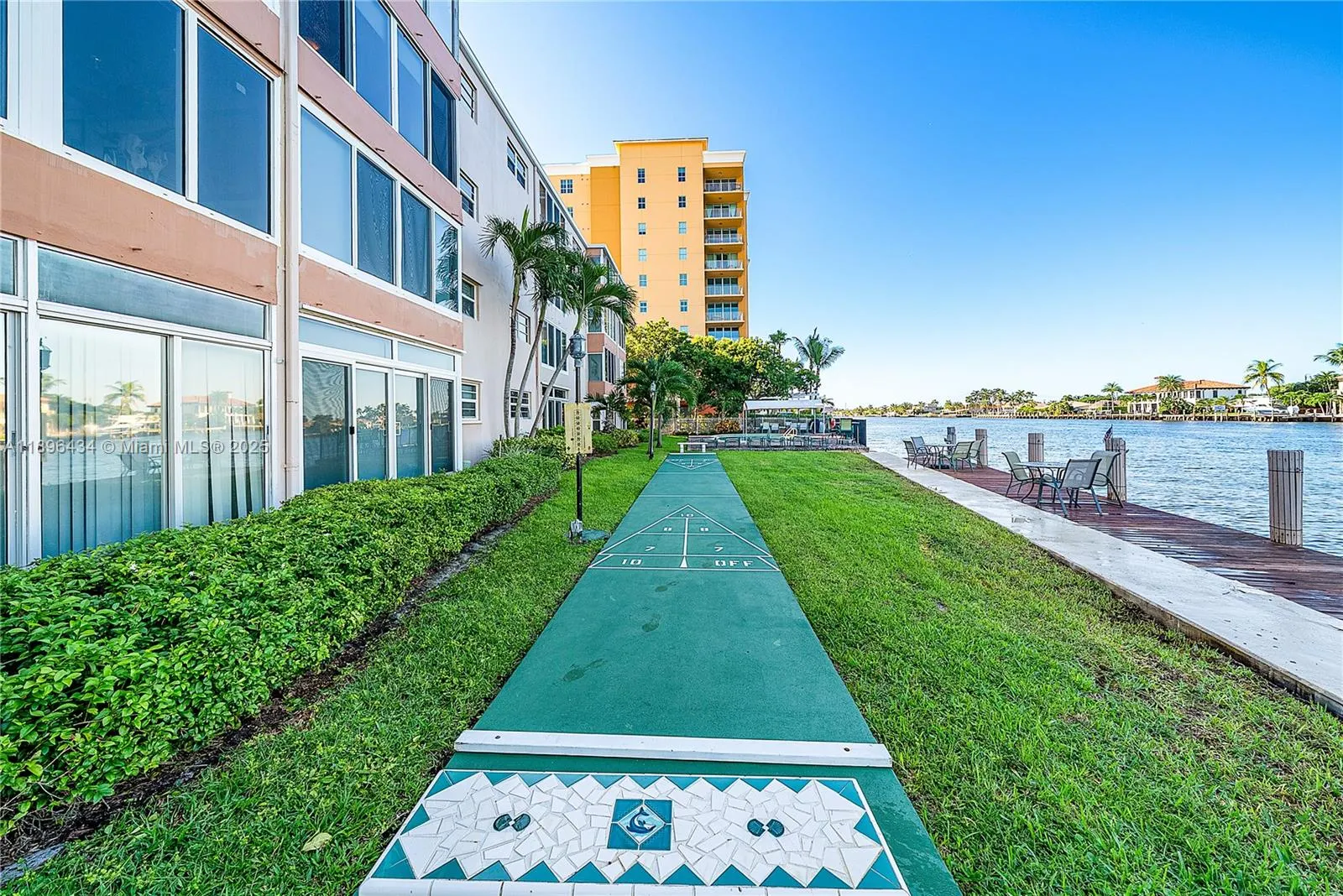 901 N Riverside Dr, #3D