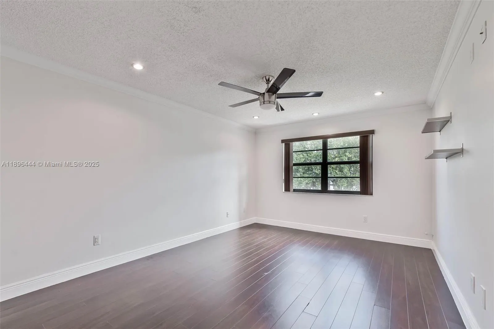 9301 SW 92nd Ave, #304B