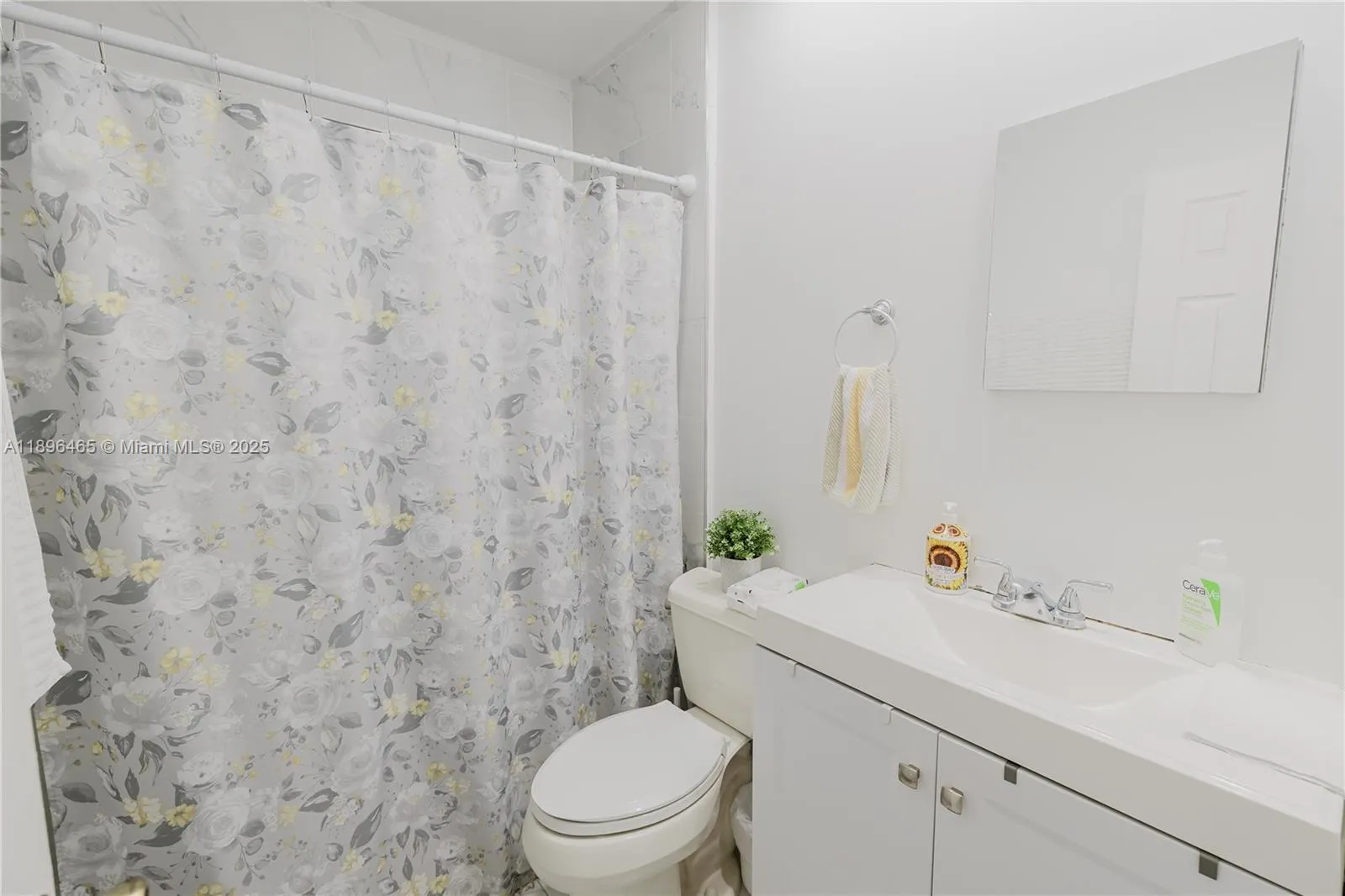 2211 SW 75th Ave, #1