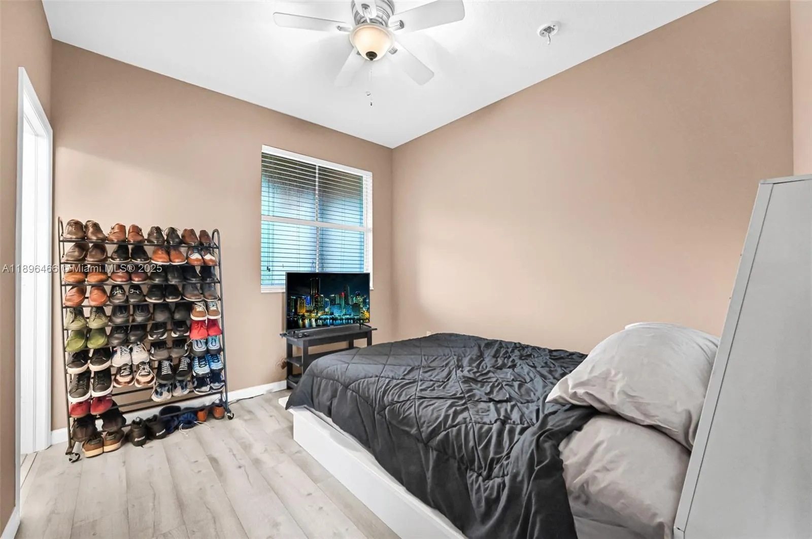 5844 Siena Ln